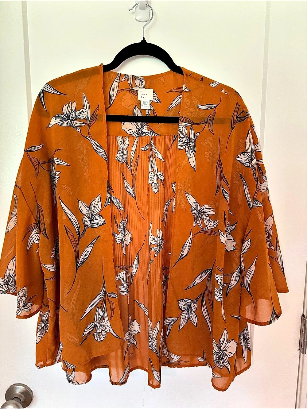 a new day Floral Pleated shaw Like New